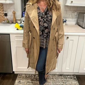 London Fog Tan Trench Coat size Large